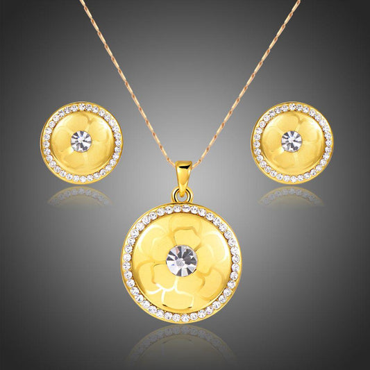 Flower Pattern Bridal Pendant Necklace Set - KHAISTA Fashion Jewellery