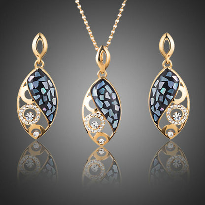 Golden Fish Pattern Drop Earrings and Pendant Necklace Set - KHAISTA Fashion Jewellery