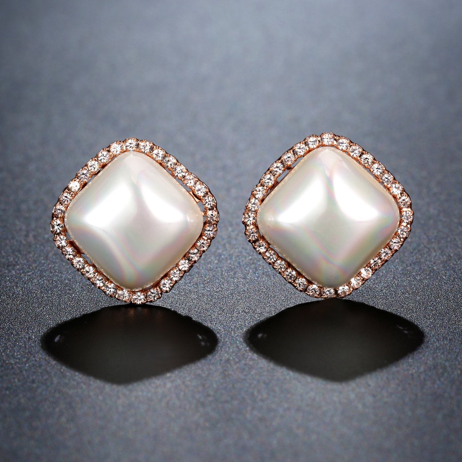 Pearl Geometric Stud Earrings -KPE0353 - KHAISTA Fashion Jewellery